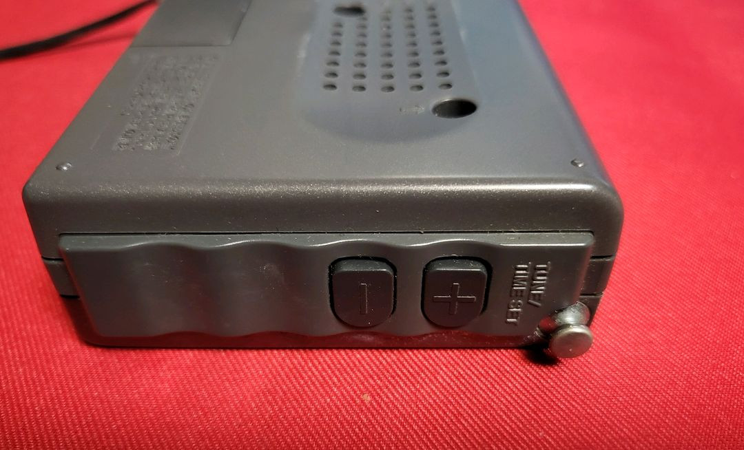 소니 휴대용라디오 SRF-M100 정크기기 이미지