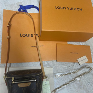 루이비통 미니 범백/ 보증서 상자 쇼핑백 포함 이미지