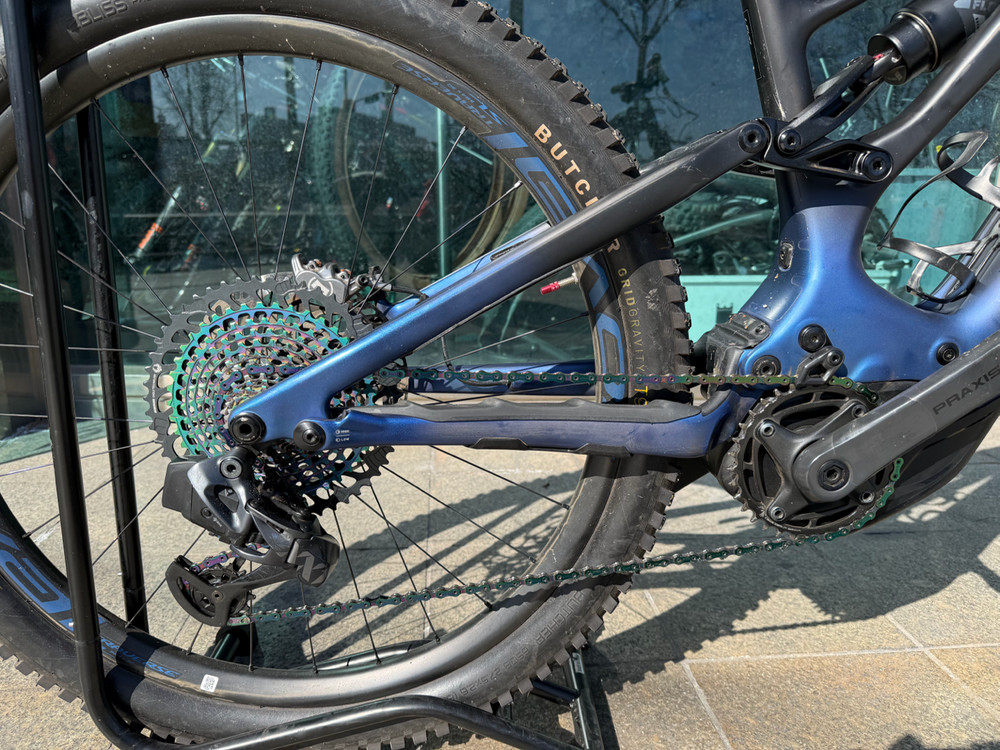 22년 스페셜 에스웍스 터보리보 전기자전거--1