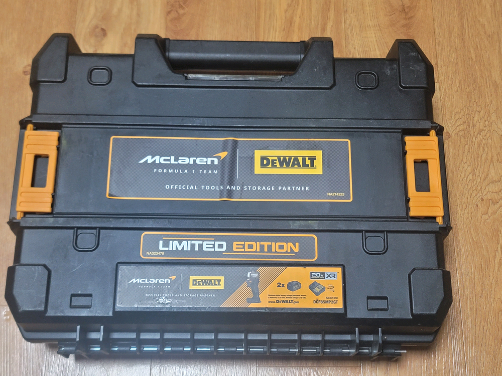 디월트 DCF850 맥라렌 리미티드 에디션 이미지