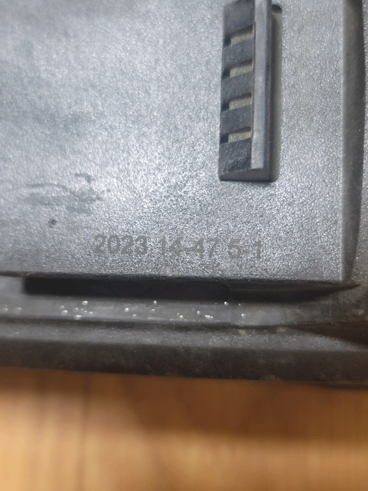 디월트 DCF850 맥라렌 리미티드 에디션 이미지