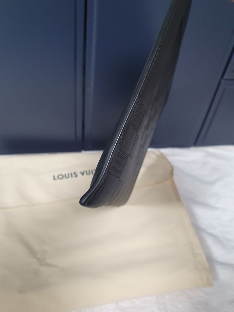 정품 루이비통 다미에 인피니 포쉐트 아폴로 클러치백 이미지