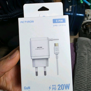 20W C type 충전기입니다 이미지