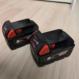 정품 밀워키 M18 B5 5.0Ah 충전기 M12-18FC