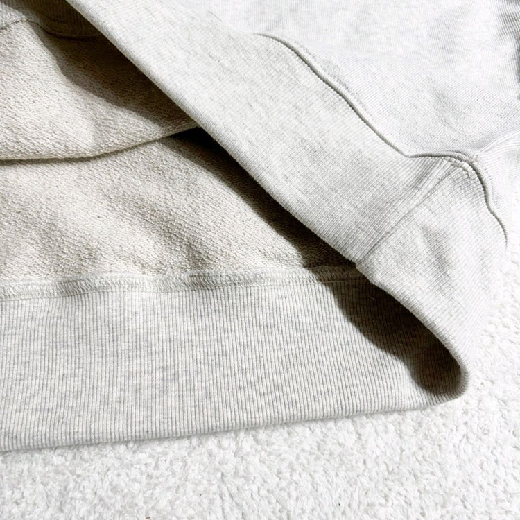 아페쎄 VPC 벨벳 로고 맨투맨 이미지