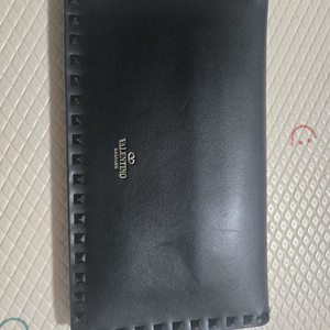 발렌티노 정품 락스터드 클러치 백 이미지