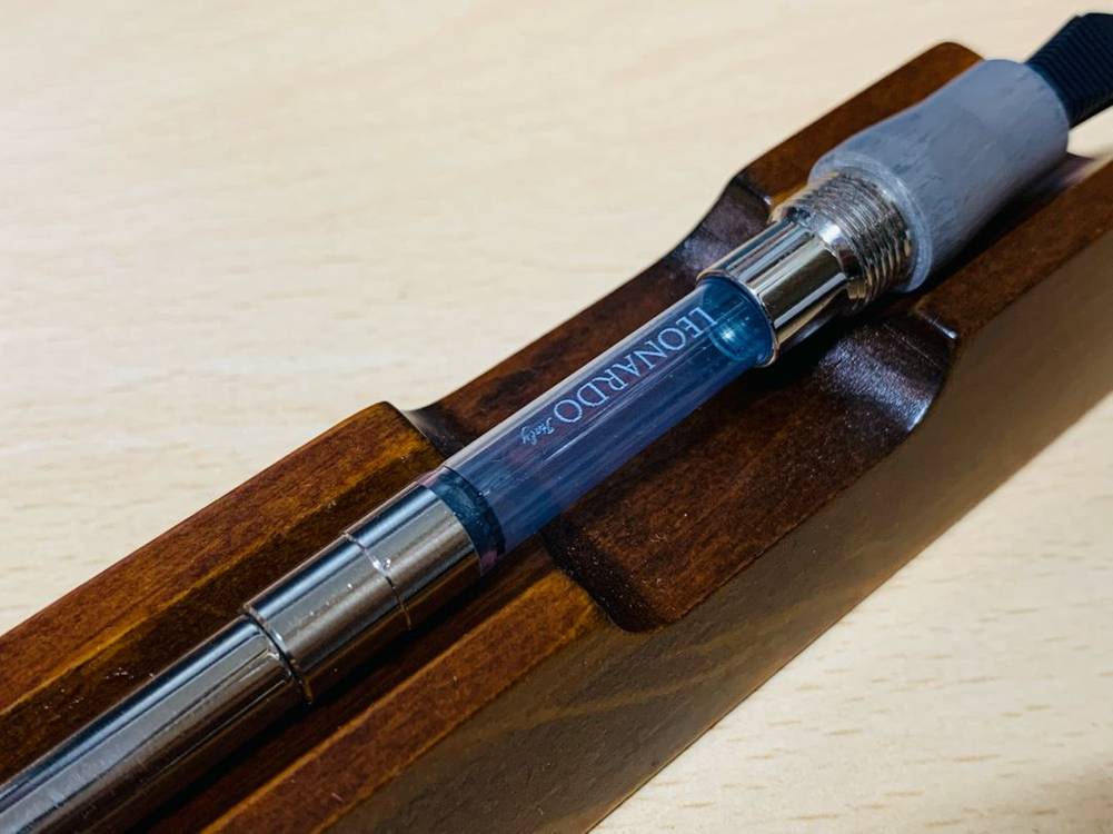 레오나르도 모멘토 제로 알루미나 만년필(실버, M+1.1 STUB) 이미지