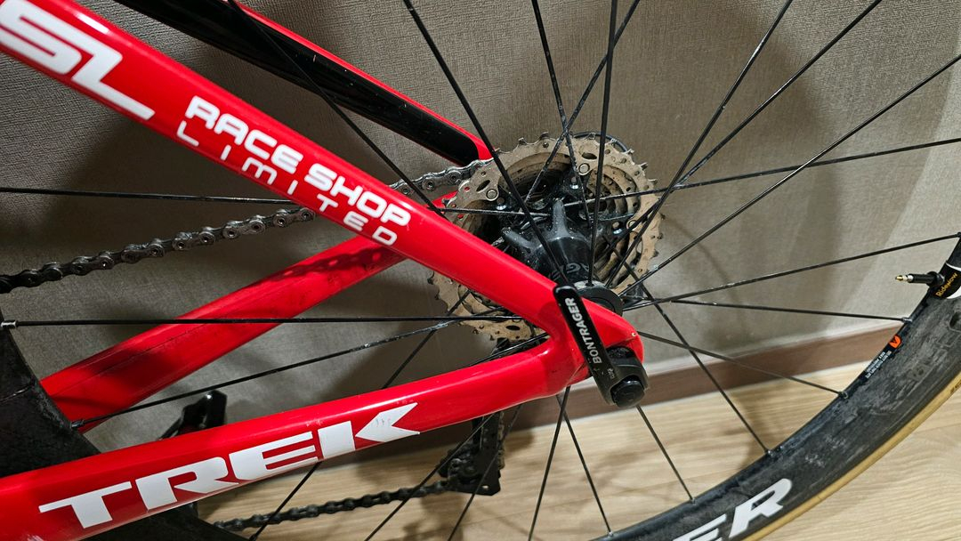 트렉 마돈 9.2카본 전자식 거어(di2) 로드 자전거 판매 이미지