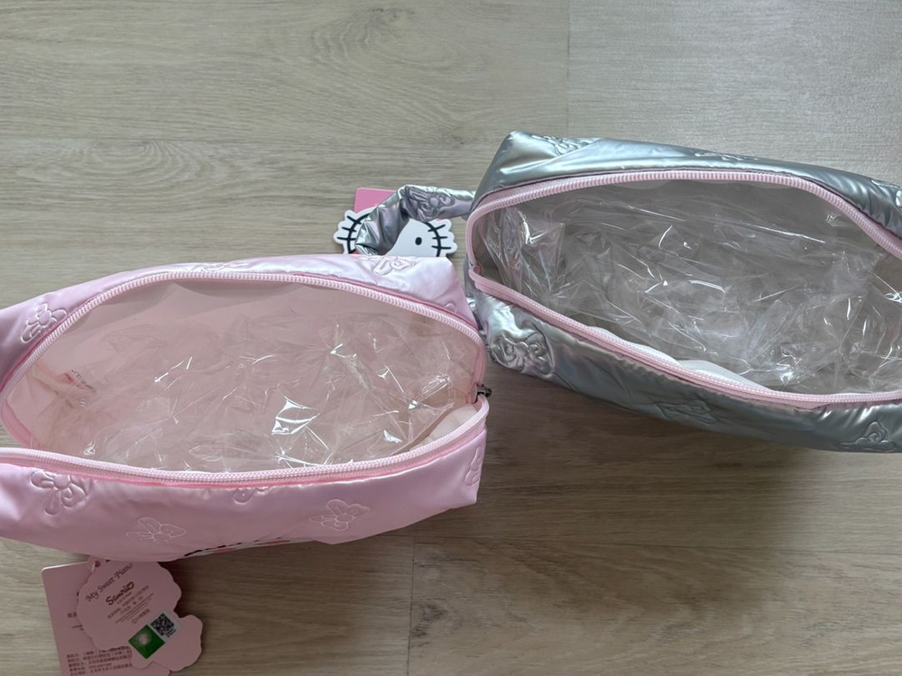산리오 헬로키티 정품 실버 파우치 퀄팅 화장품 파우치 (새상품) 이미지