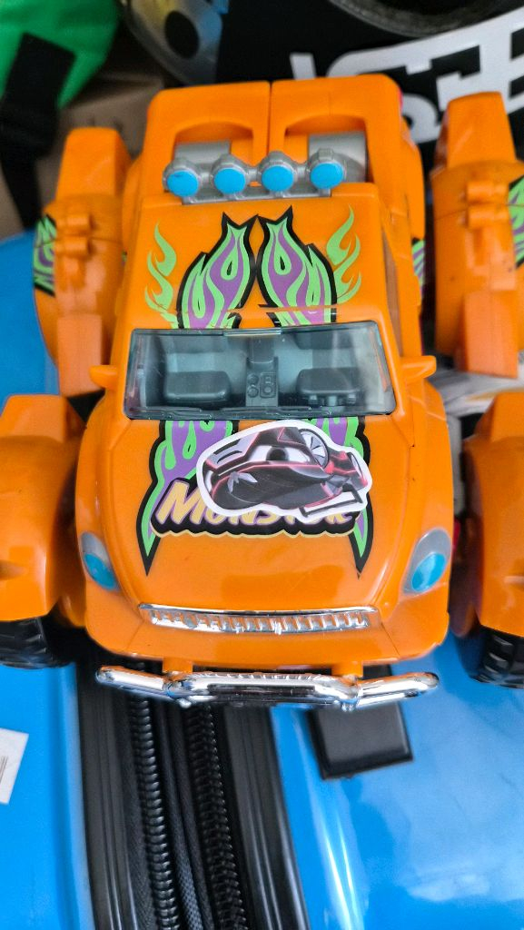 또봇 브이 몬스터 변신 로봇 이미지