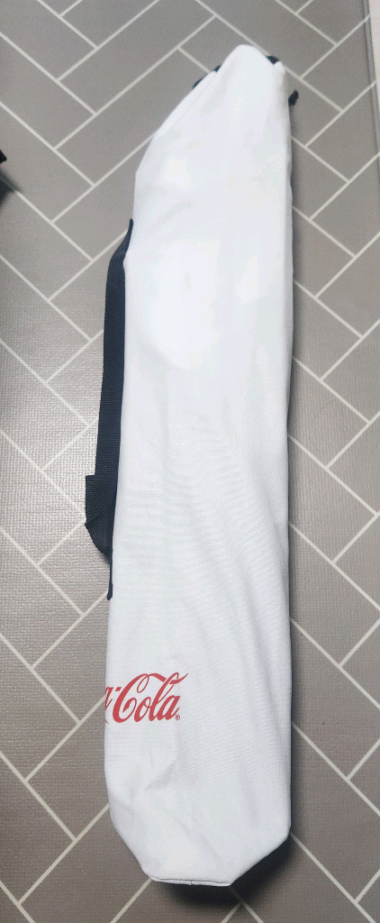 코카콜라 캠핑체어 이미지