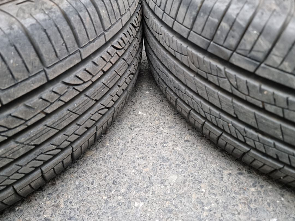 17인치 싼타페CM 쏘렌토R 마르셀로 5홀 휠타이어 이미지