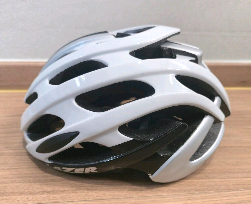 자전거 헬멧 레이저(LAZER) 자전거용 헬멧 판매합니다--1
