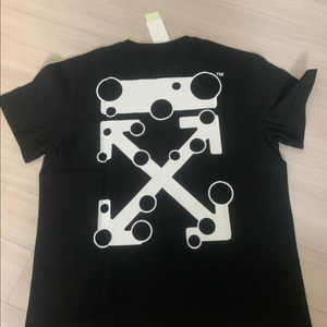 오프화이트 반팔 티셔츠 블랙 L 새상품 이미지