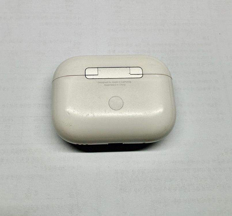 에어팟 프로 2세대 본체 라이트닝 이미지