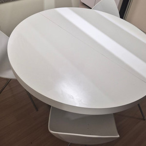 단종된 보컨셉그라나다테이블 오타와체어 4개 이미지