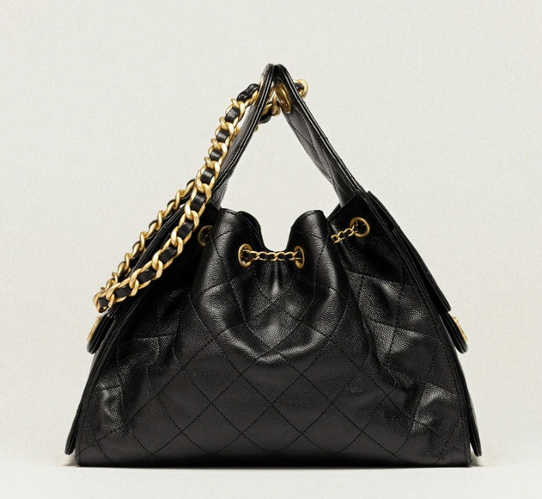샤넬 CHANEL 25 블랙 스몰 백 그레인드 카프스킨 골드메탈 이미지