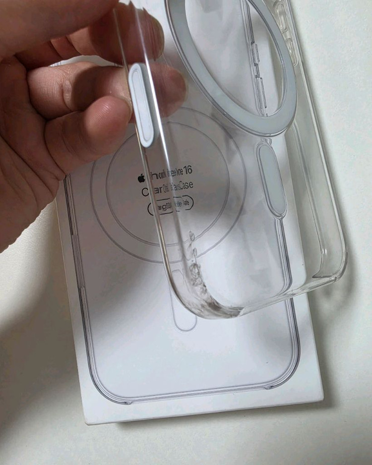 애플 아이폰16 맥세이프 정품케이스 이미지