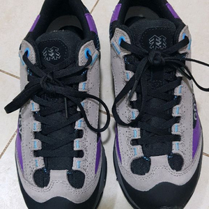 코오롱 스포츠 고어텍스 등산화 이미지