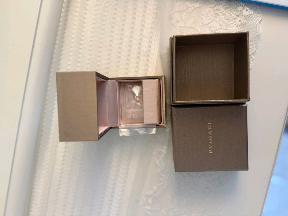 불가리 디바스드림 자개 목걸이 이미지