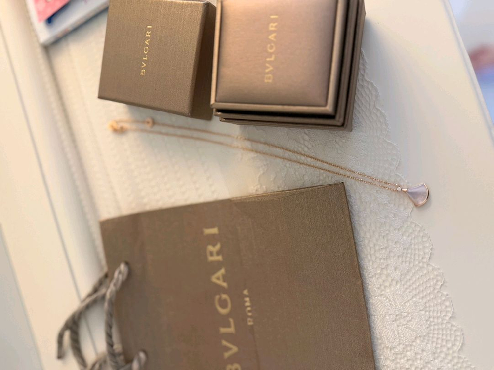 불가리 디바스드림 자개 목걸이 이미지