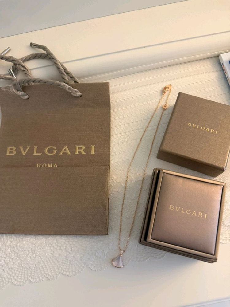 불가리 디바스드림 자개 목걸이 이미지