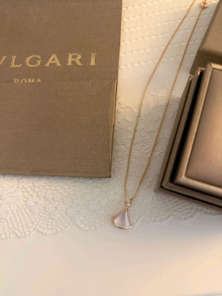 불가리 디바스드림 자개 목걸이 이미지