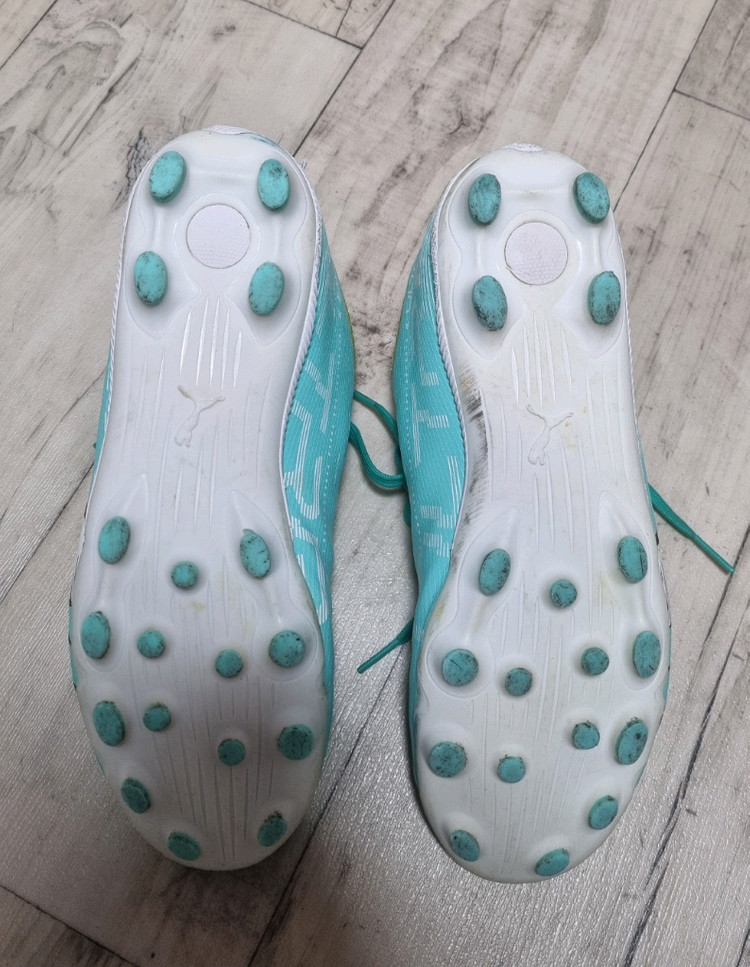 푸마 울트라 축구화--1