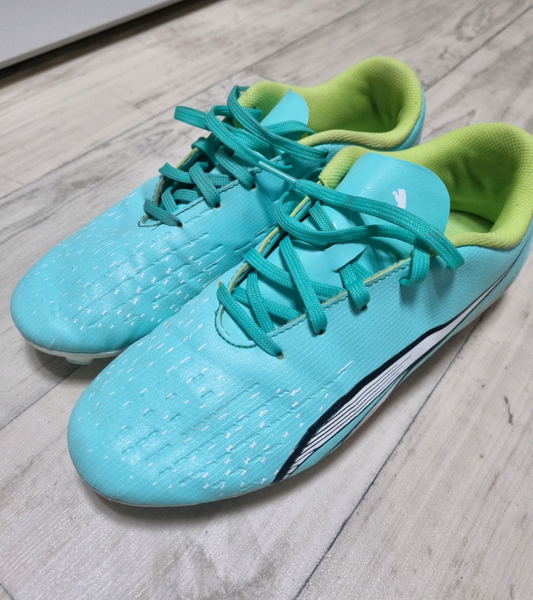 푸마 울트라 축구화--2