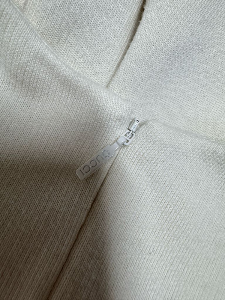 구찌키즈 원피스 8y버버리칠드런보보쇼즈미니로디니봉쁘앙타오몽클캉골이미스리미떼두두펜디msgm미샤앤퍼프루이스미샤 이미지