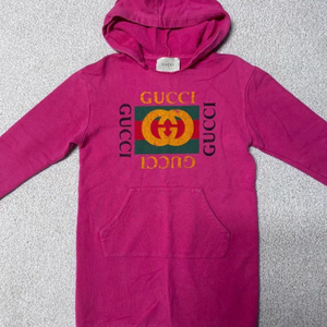 구찌키즈 원피스 8y버버리칠드런보보쇼즈미니로디니봉쁘앙타오몽클캉골이미스리미떼두두펜디msgm미샤앤퍼프루이스미샤 이미지