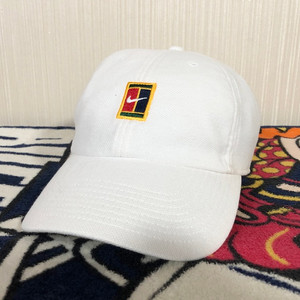 나이키 테니스코트 모자/캡(화이트) 이미지