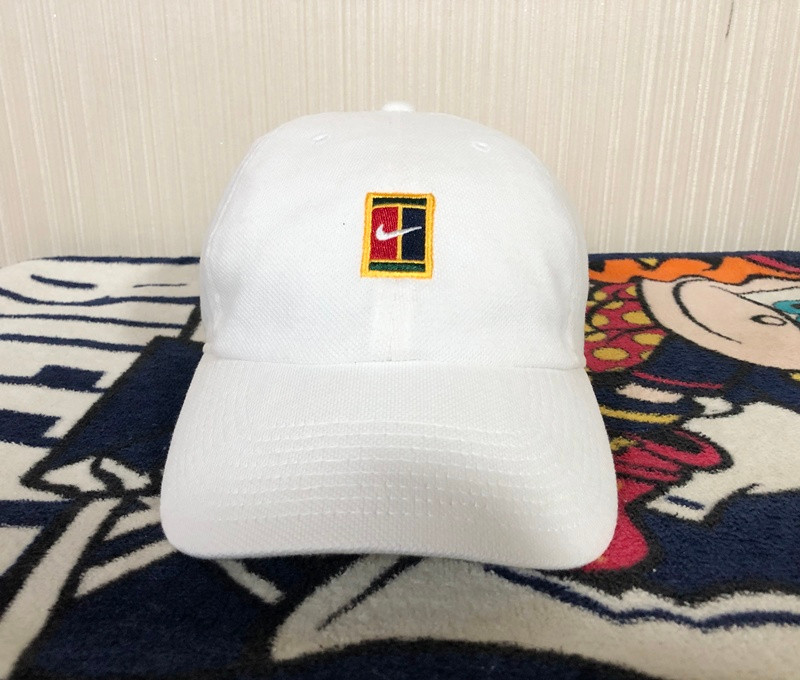 나이키 테니스코트 모자/캡(화이트) 이미지