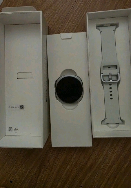 갤럭시워치 8스마트워치 40mm 실버 LTE/블루투스 이미지