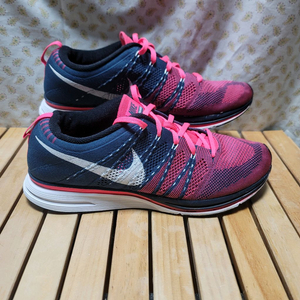 나이키 플라이니트 트레이너 러닝화 (실착280) 이미지