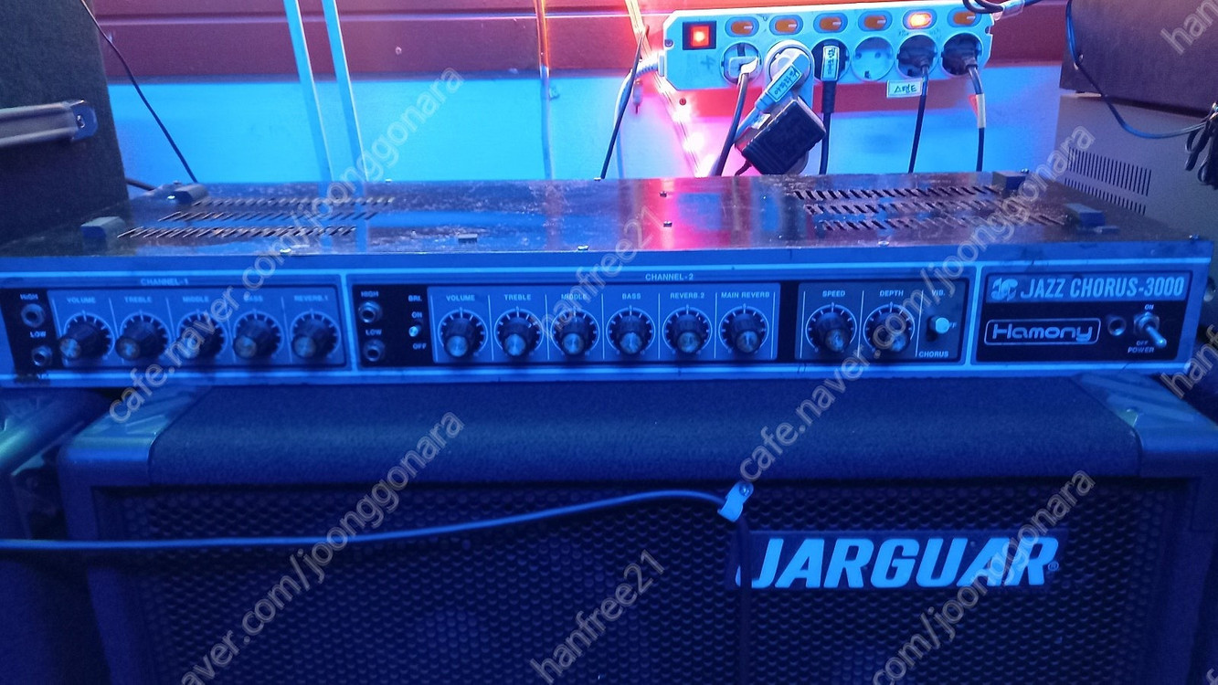 빈티지 하모니 기타 앰프 재즈코러스-3000 (하모니 ) 기타, (베이스 전용 앰프로도가능) 판매합니다 이미지