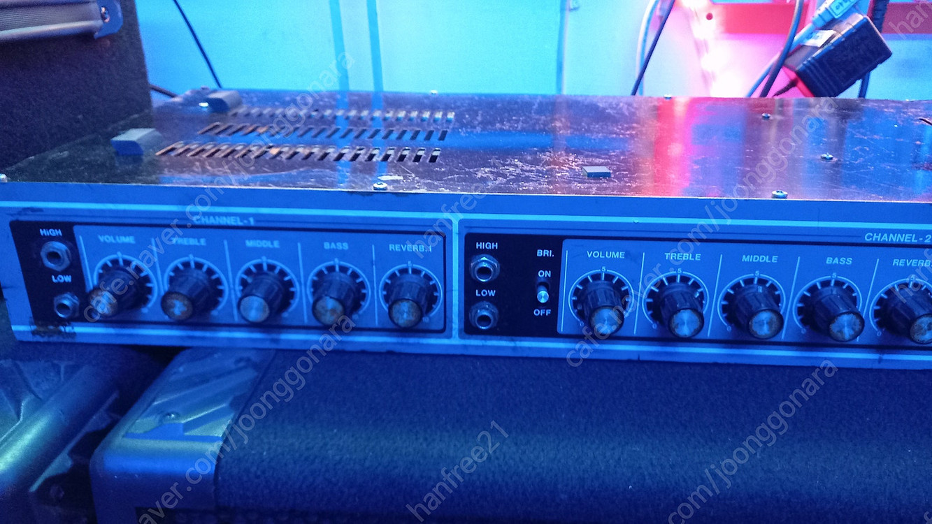 빈티지 하모니 기타 앰프 재즈코러스-3000 (하모니 ) 기타, (베이스 전용 앰프로도가능) 판매합니다 이미지