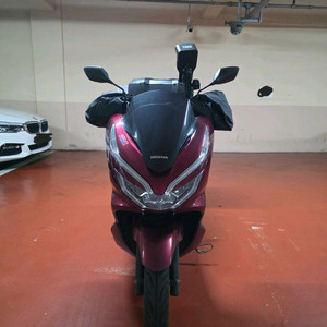 2020년식 혼다 PCX 레드 색상 팝니다 이미지