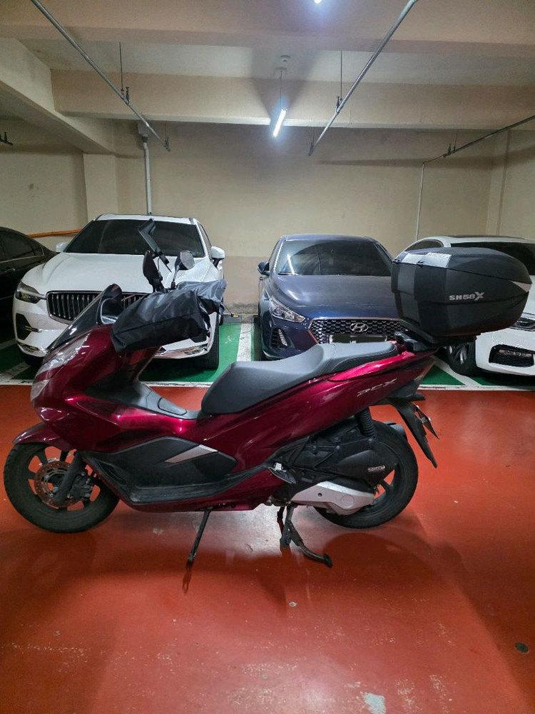 2020년식 혼다 PCX 레드 색상 팝니다 이미지