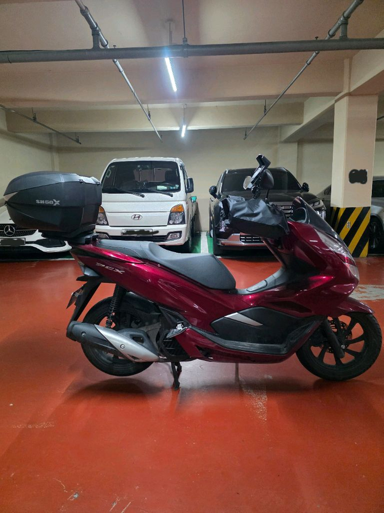 2020년식 혼다 PCX 레드 색상 팝니다 이미지