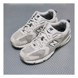 뉴발란스 530 베이지 스니커즈 운동화(270)