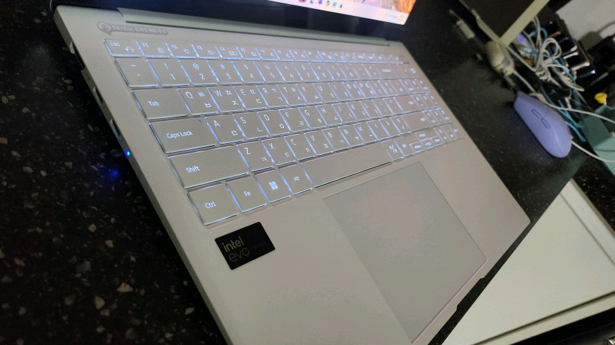 삼성 2025 갤럭시북2 프로 스페셜 에디션/울트라7,512G 이미지