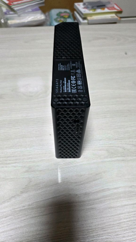 씨게이트 Backup Plus Hub 8TB 외장하드 이미지