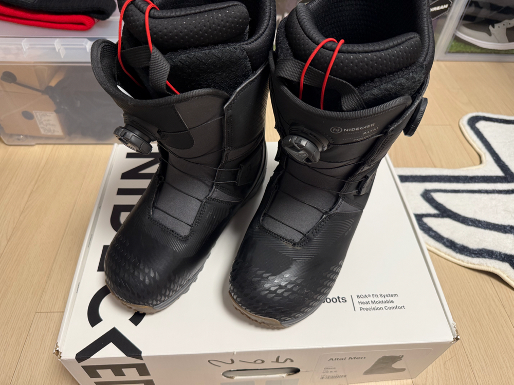 2526 니데커 알타이부츠 265mm 판매합니다--4