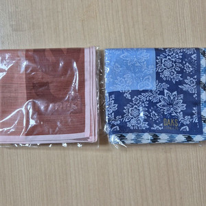 레노마 손수건, 닥스 손수건. 새상품 이미지