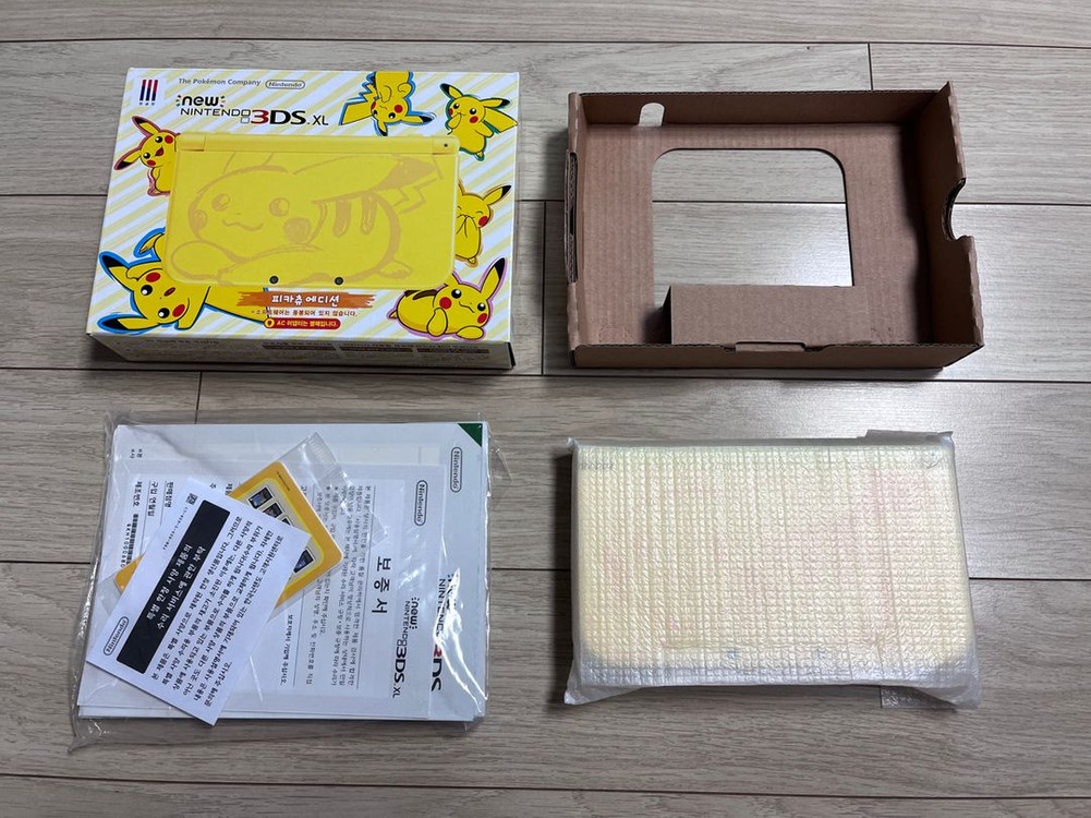 뉴 닌텐도 3ds xl - 피카츄 에디션 + 포켓몬 뱅크 포켓무버 이미지