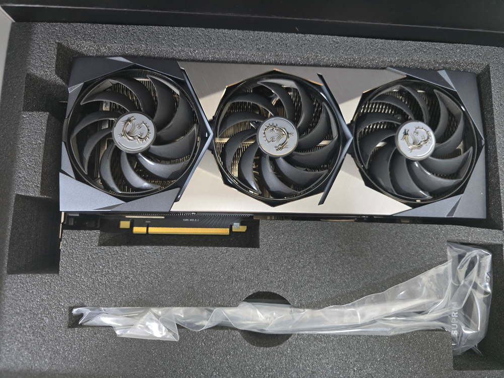 MSI RTX 3080 슈프림 그래픽카드 판매 이미지