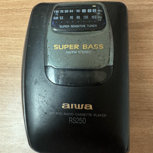 aiwa rs250 카세트플레이어 워크맨