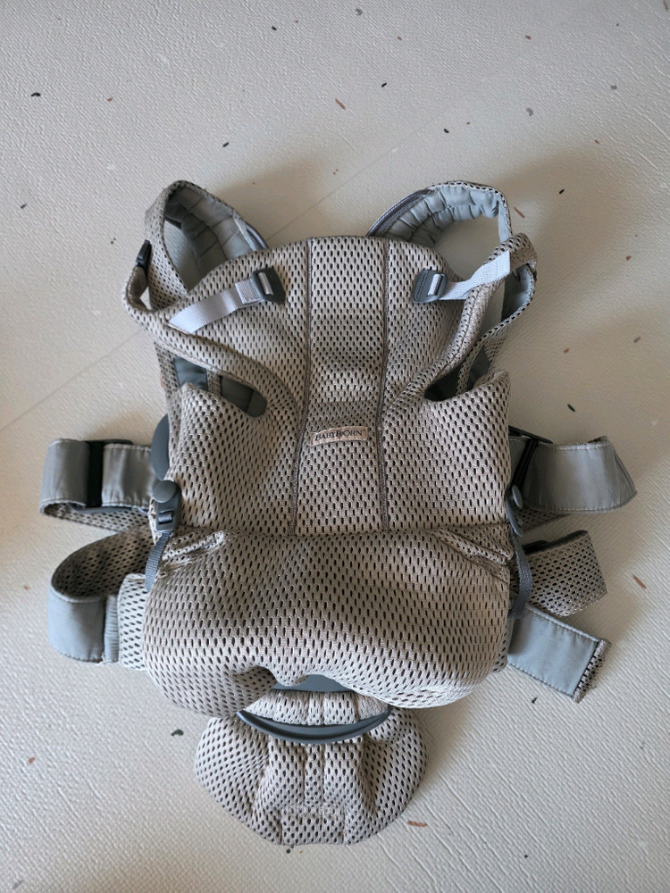 베이비뵨 캐리어무브 이미지