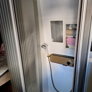 르노마스터 캠핑카 이미지